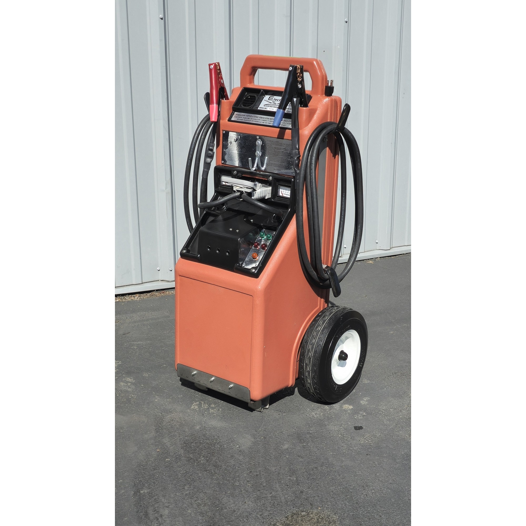 12/24 Volt Jump Start Box thumbnail 3